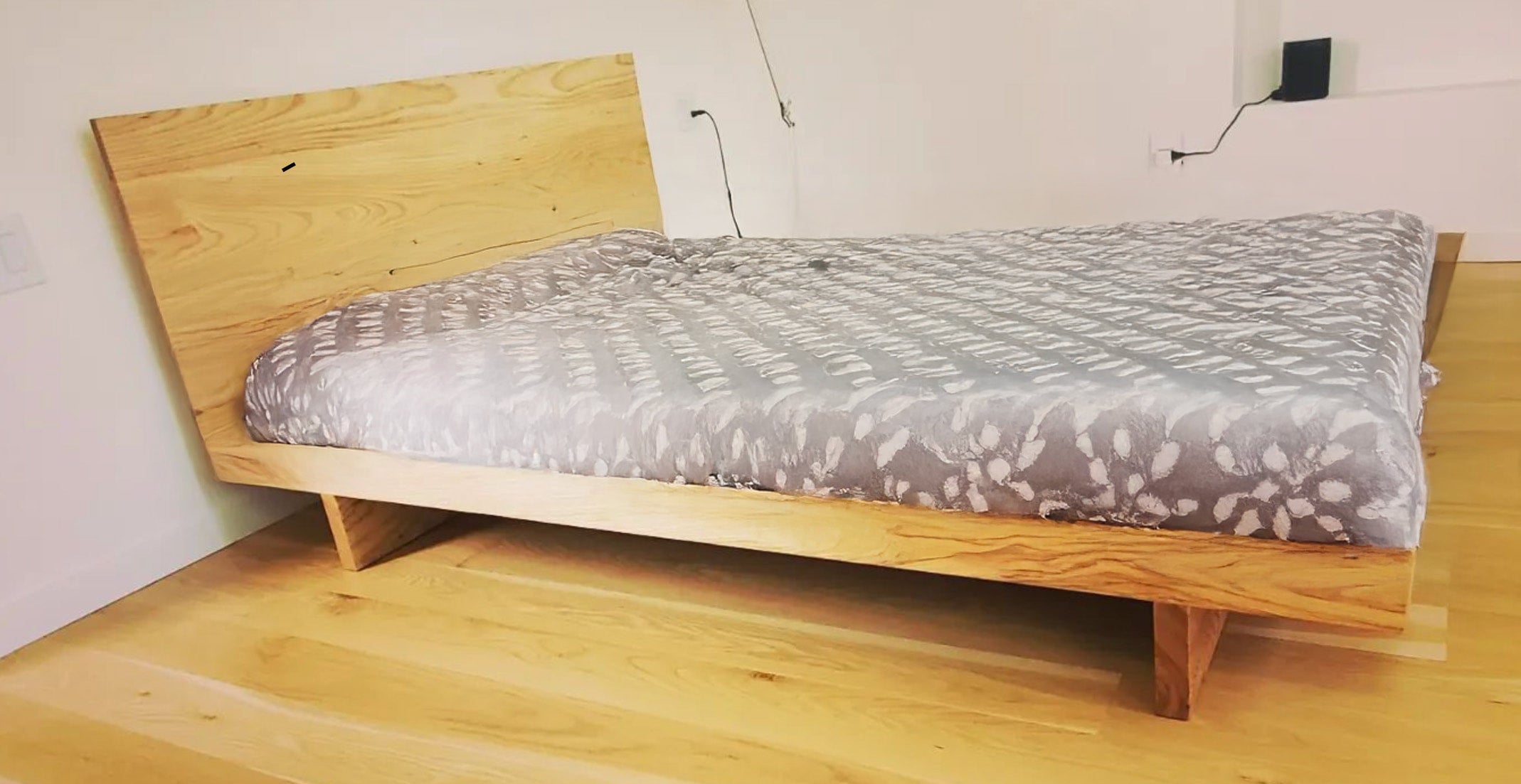 Japanese Kyoto Bed with Headboard